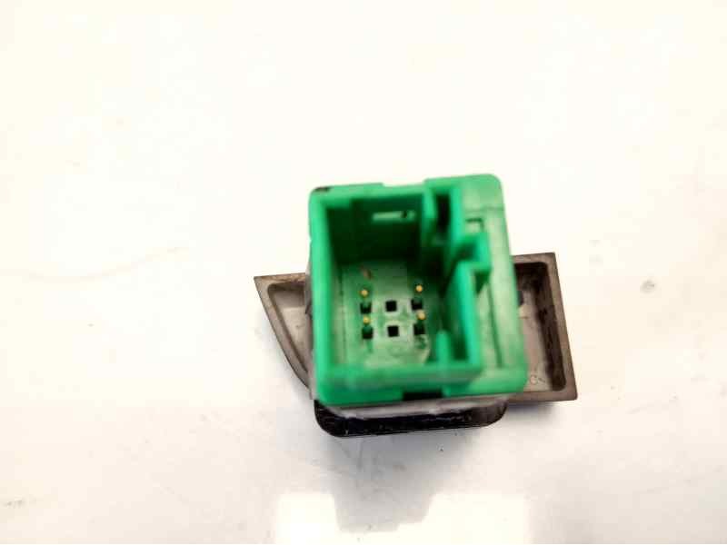 Recambio de interruptor para citroen c4 picasso attraction referencia OEM IAM 9678101077  
