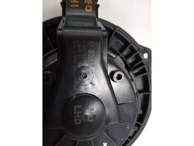 Recambio de ventilador calefaccion para kia cee´d drive referencia OEM IAM 00S3B2474  