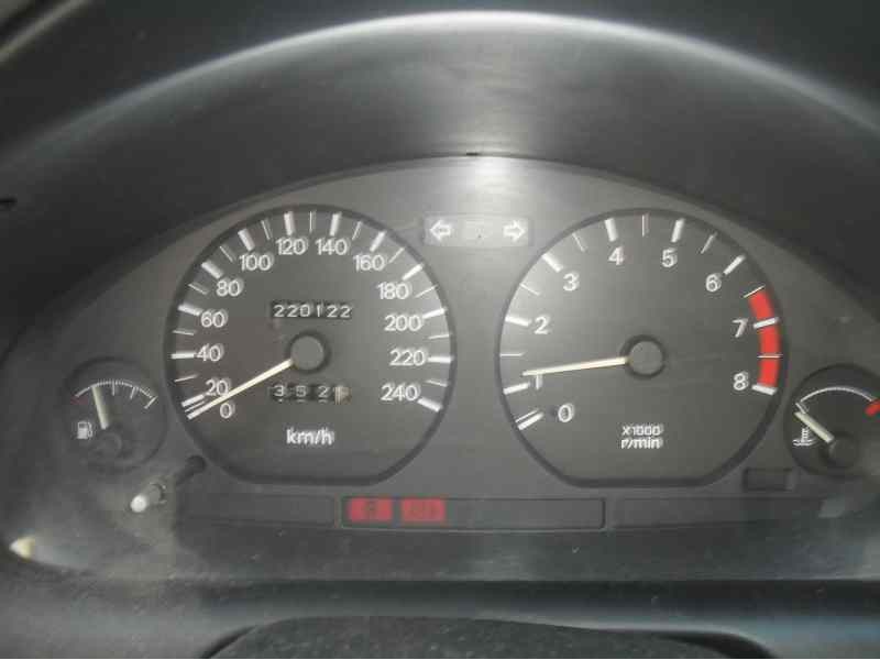 mitsubishi carisma berina 5 (da0) del año 1997