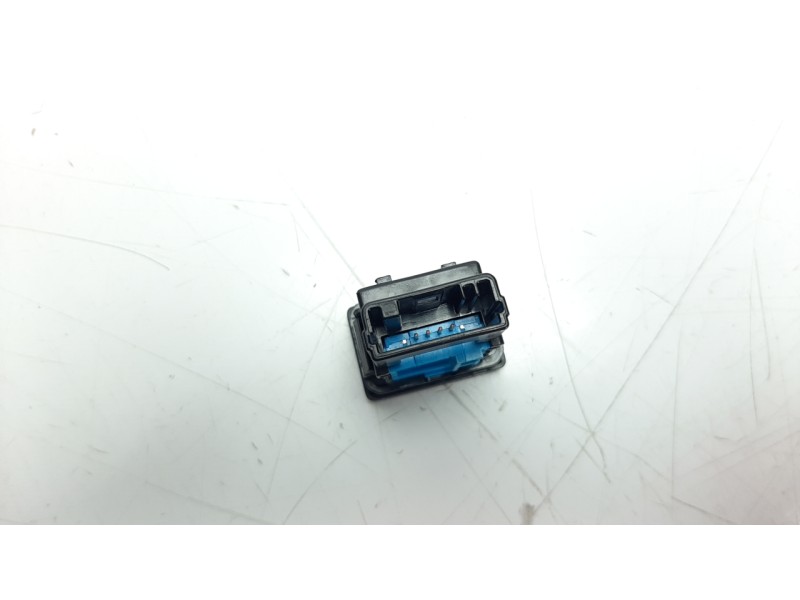Recambio de interruptor para toyota verso 2.0 d-4d cat referencia OEM IAM 15C032  
