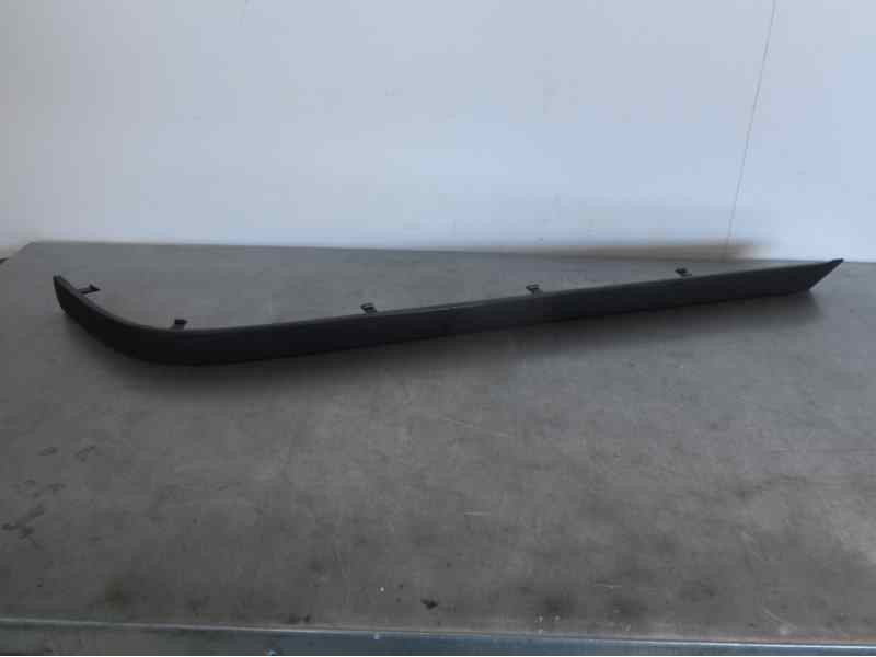 Recambio de molduras traseras para bmw serie 5 berlina (e39) referencia OEM IAM 51128159378 107060723 BM0441253