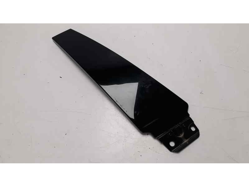 Recambio de moldura para maserati ghibli diesel referencia OEM IAM 6700247870  