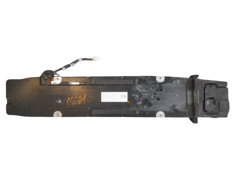 Recambio de bateria para mazda 3 sedán (bp) referencia OEM IAM BDMC67ZB3E  