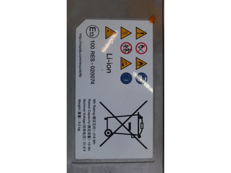 Recambio de bateria para mazda 3 sedán (bp) referencia OEM IAM BDMC67ZB3E  