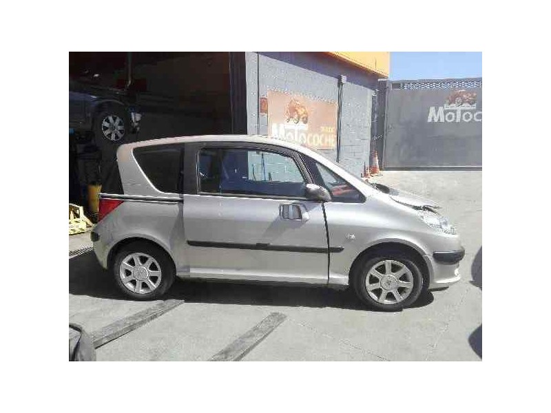 peugeot 1007 del año 2006
