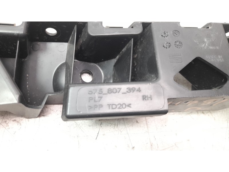 Recambio de soporte paragolpes trasero para seat ateca (khp) style go referencia OEM IAM 575807394  