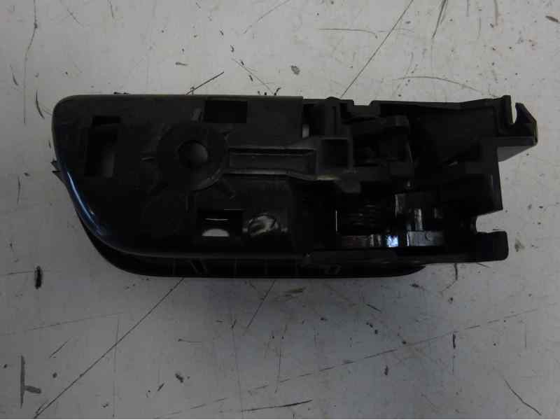 Recambio de maneta interior delantera izquierda para toyota corolla verso (r1) 2,2 d-4d sport referencia OEM IAM 692060F010  