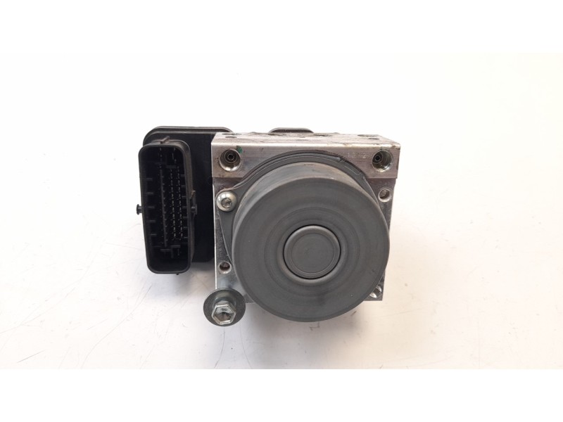 Recambio de abs para toyota c-hr referencia OEM IAM 4451047070 11304041030 