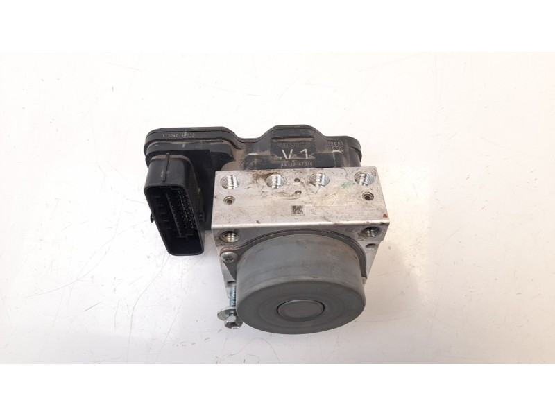 Recambio de abs para toyota c-hr referencia OEM IAM 4451047070 11304041030 