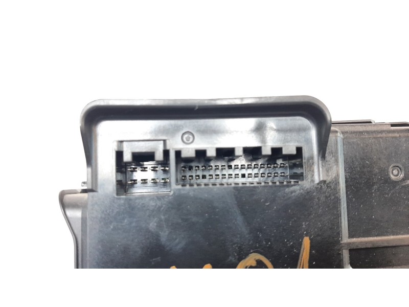 Recambio de modulo electronico para mazda 3 sedán (bp) referencia OEM IAM BCKA67560E  