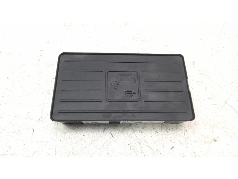 Recambio de cargador movil para seat ateca (kh7) 1.0 tsi referencia OEM IAM 81A035502  