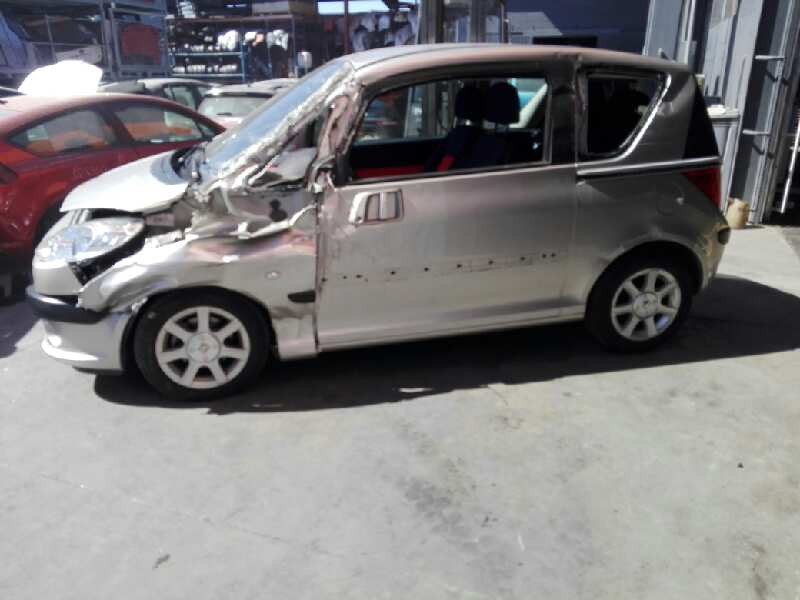 peugeot 1007 del año 2006