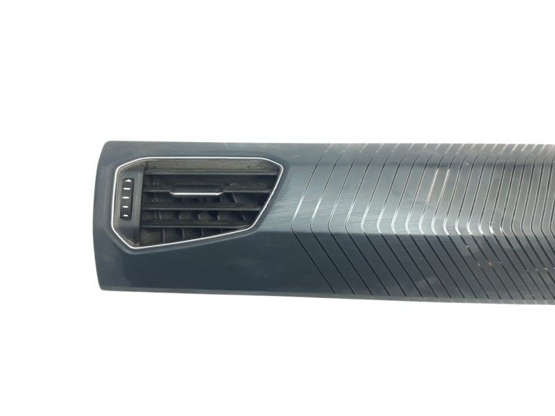 Recambio de moldura para volkswagen t-cross 1.0 tsi referencia OEM IAM 2GM858418E  