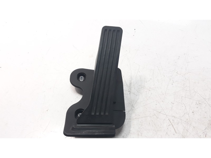 Recambio de potenciometro pedal para mazda 2 lim. () 1.5 16v cat referencia OEM IAM GHP941600F  