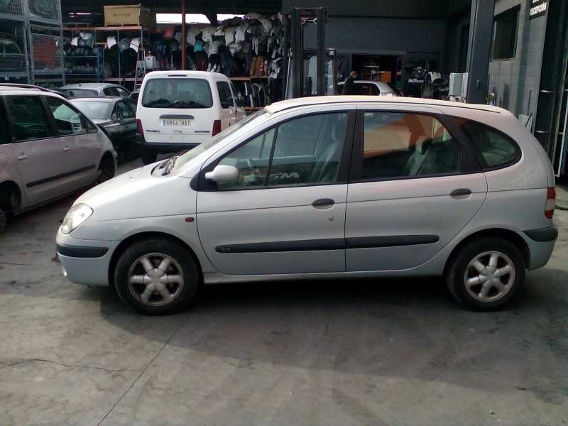 renault scenic (ja..) del año 2001