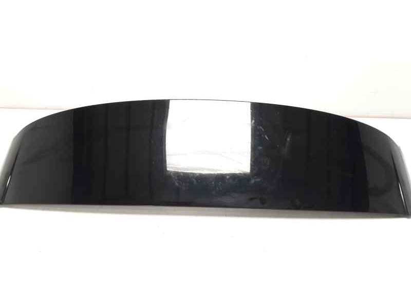 Recambio de aleron trasero para renault captur zen referencia OEM IAM 960304415R  