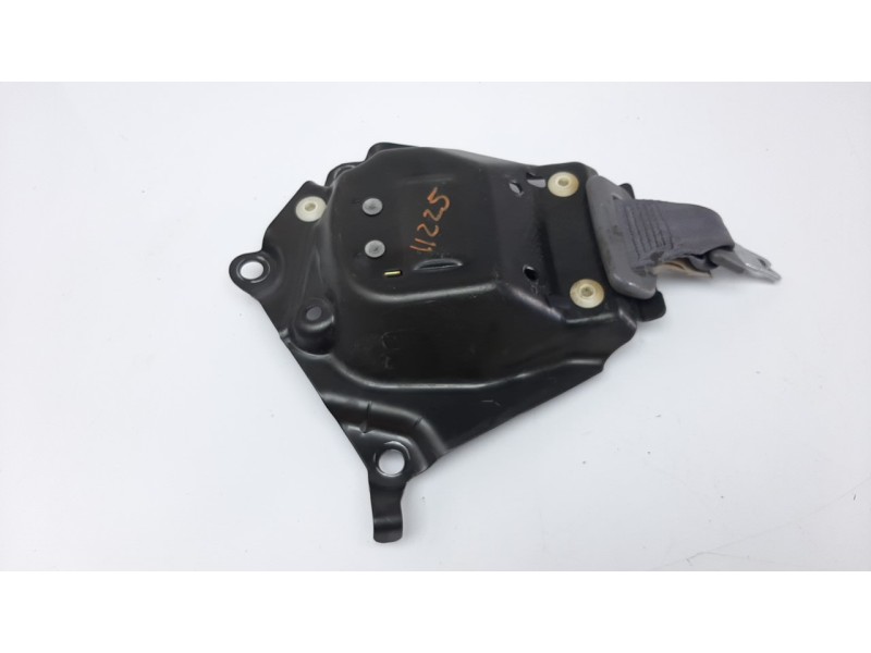 Recambio de cinturon seguridad trasero central para toyota rav 4 (a2) 1.8 16v cat referencia OEM IAM 7333042040C0  