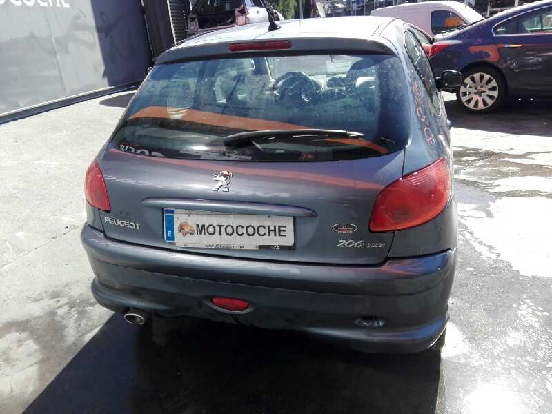 peugeot 206 berlina del año 2005