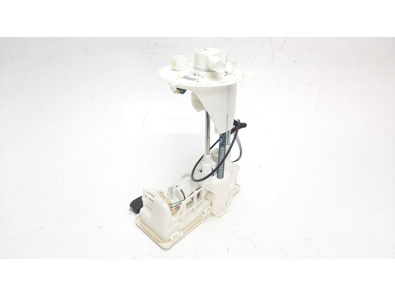 Recambio de bomba combustible para toyota c-hr referencia OEM IAM 77020F4010  