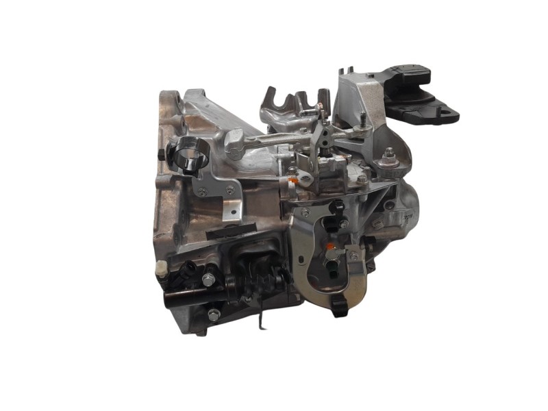 Recambio de caja cambios para mazda 3 sedán (bp) referencia OEM IAM 2TH0700870  