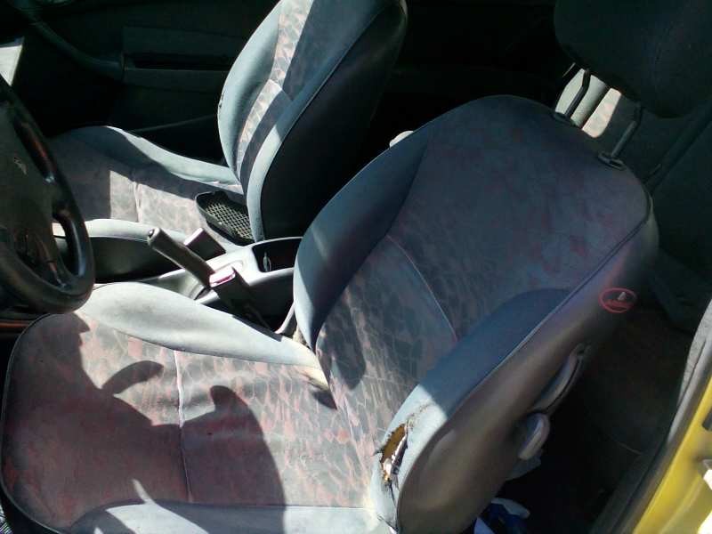 citroen xsara berlina del año 2000