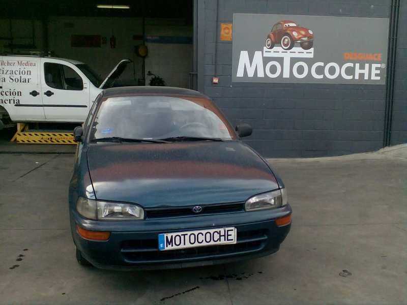 toyota corolla (e11) del año 2001