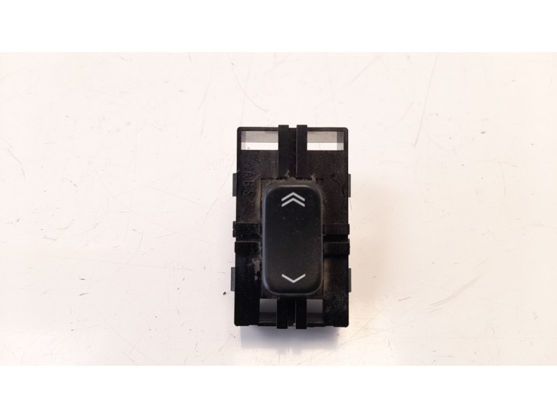 Recambio de mando elevalunas delantero derecho para cadillac srx v8 sport luxury referencia OEM IAM 25750264  