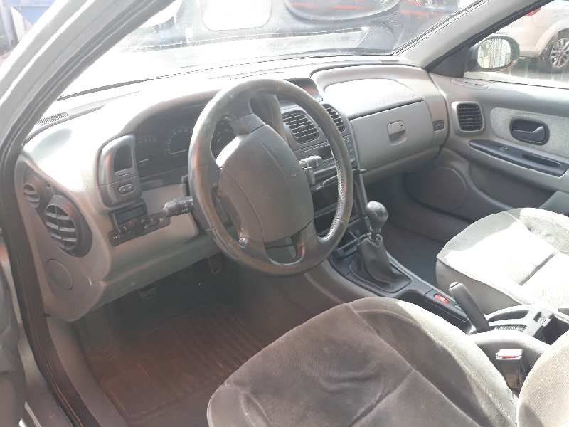 renault laguna (b56) del año 1999