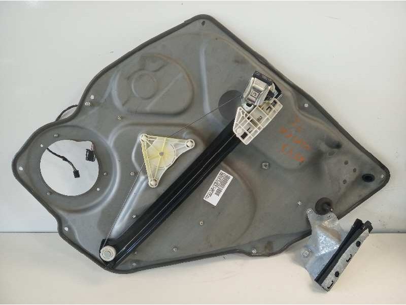 Recambio de elevalunas trasero izquierdo para mercedes-benz clase a (w169) 2.0 cdi cat referencia OEM IAM A1697301379 111745 106