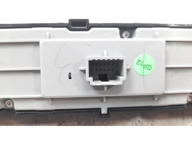 Recambio de mando climatizador para mg zs comfort referencia OEM IAM 10703154  