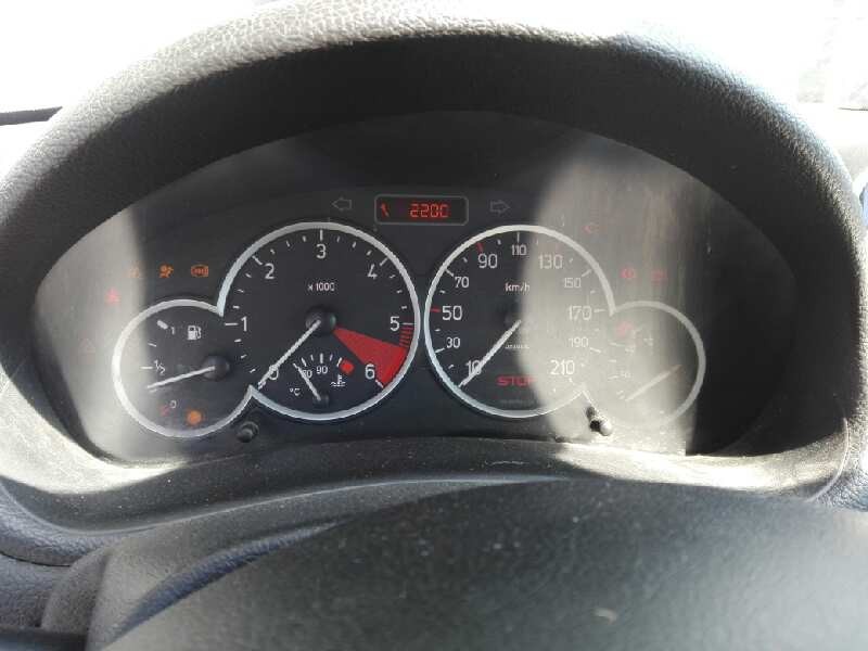 peugeot 206 berlina del año 2005