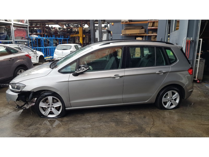 volkswagen golf vii sportsvan del año 2014