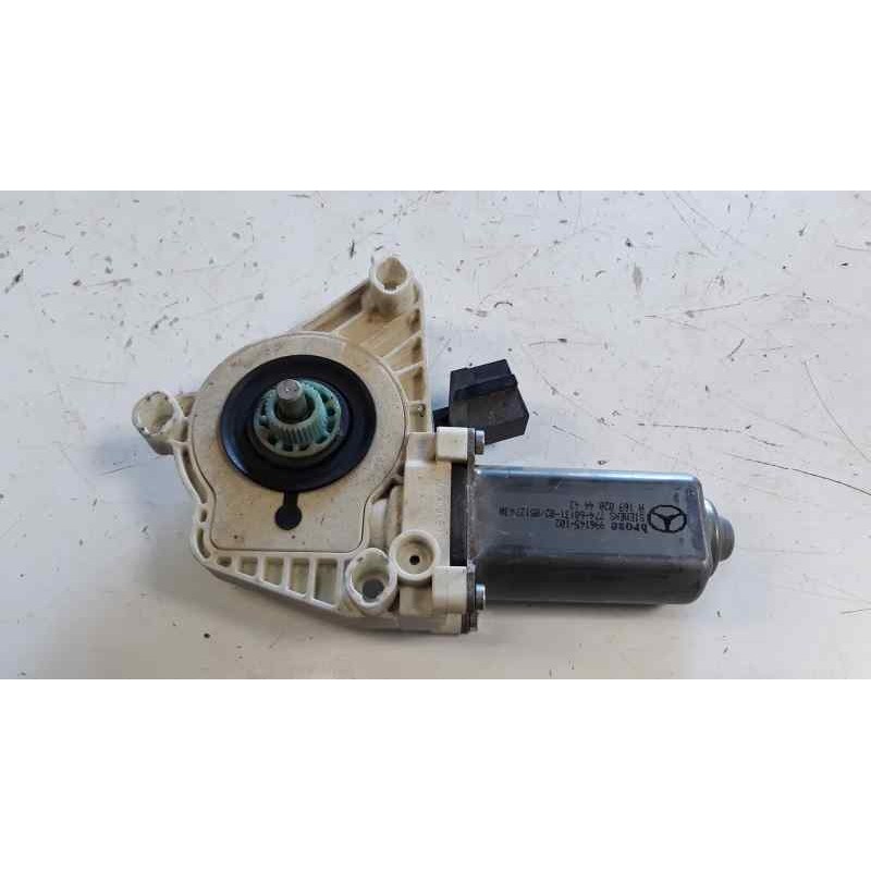 Recambio de motor elevalunas delantero derecho para mercedes-benz clase a (w169) 2.0 cdi cat referencia OEM IAM A1698204442  
