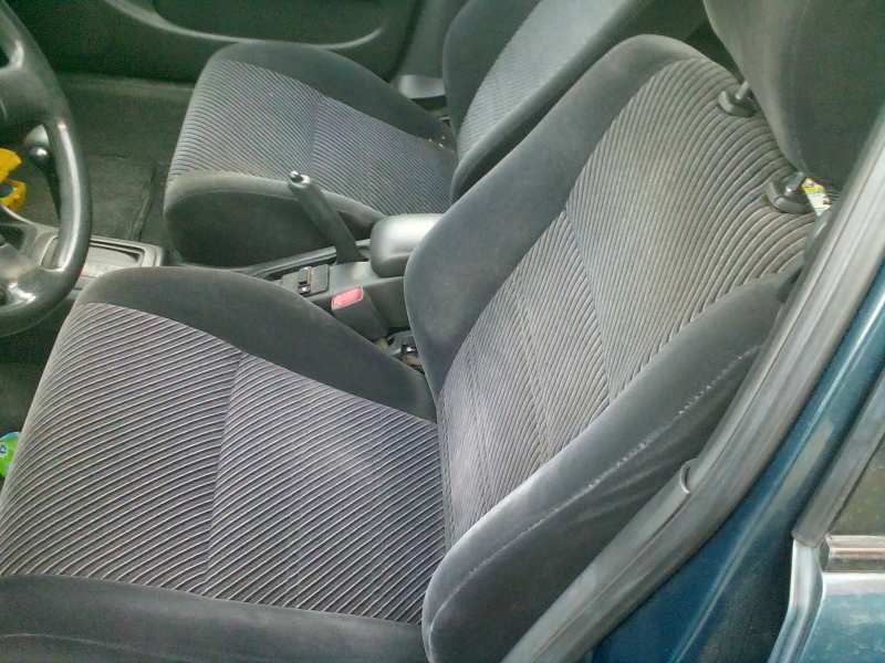 toyota corolla (e11) del año 2001