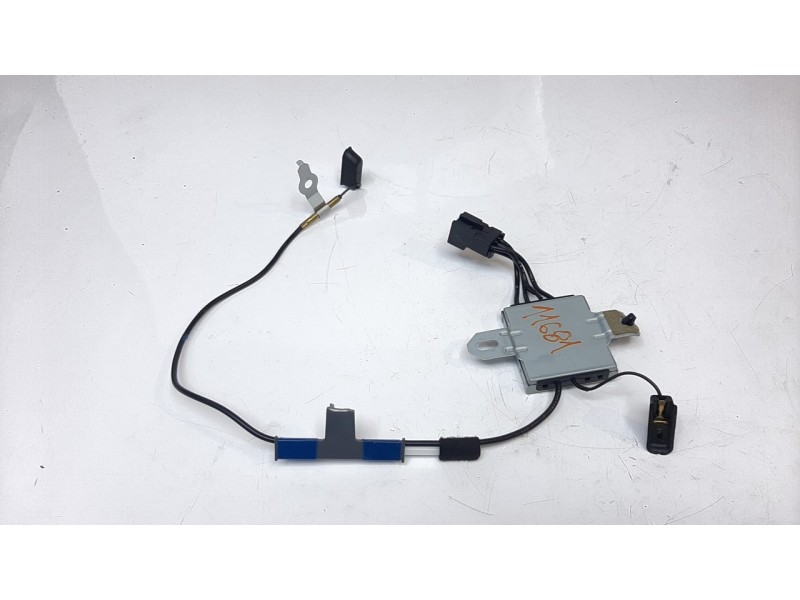 Recambio de modulo electronico para mazda 3 sedán (bp) referencia OEM IAM BDNA669N0  