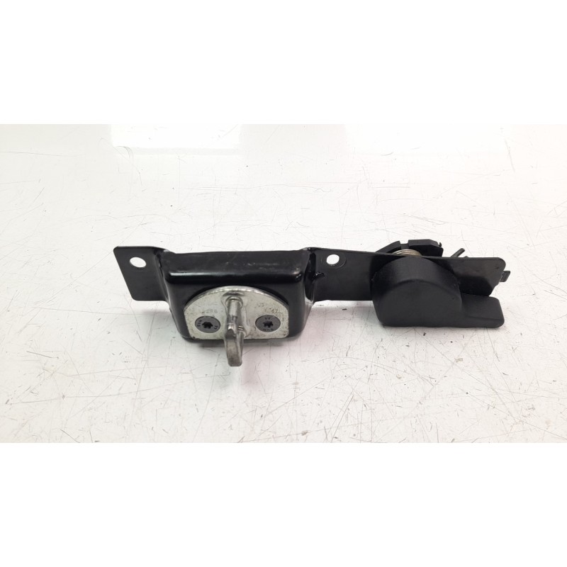 Recambio de maneta interior trasera derecha para renault kangoo 1.5 dci diesel fap referencia OEM IAM 8200497811  