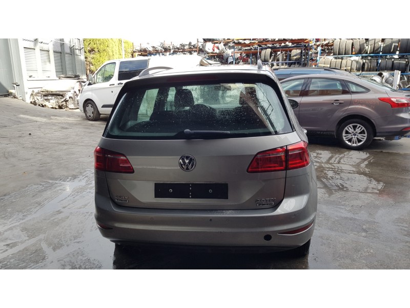 volkswagen golf vii sportsvan del año 2014