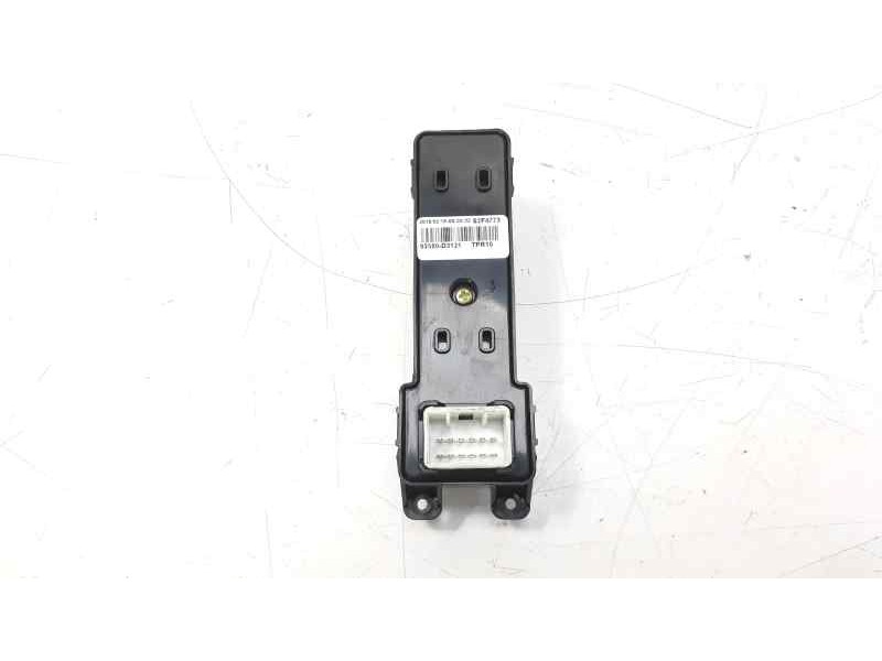 Recambio de mando elevalunas trasero derecho para hyundai tucson 1.7 crdi cat referencia OEM IAM 93580D3021  3C15201310