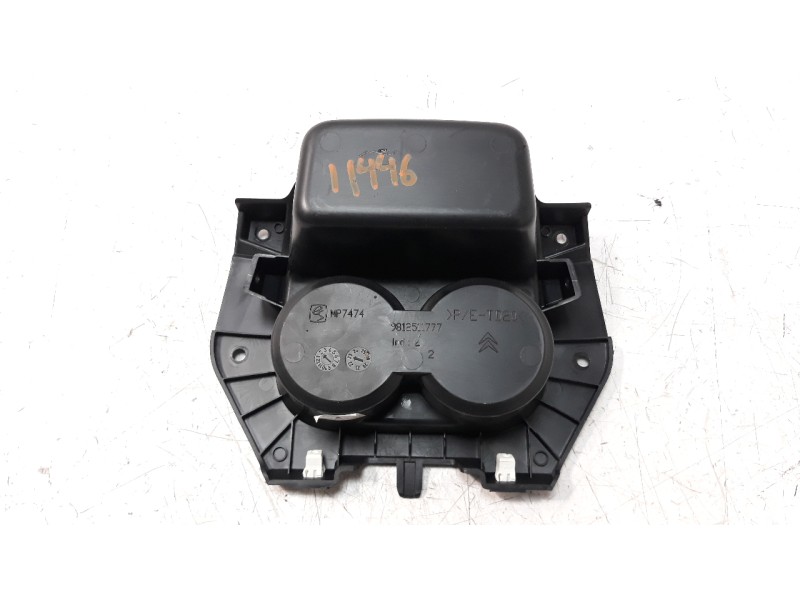 Recambio de cenicero para citroen c3 1.5 blue-hdi fap referencia OEM IAM 9812511777  