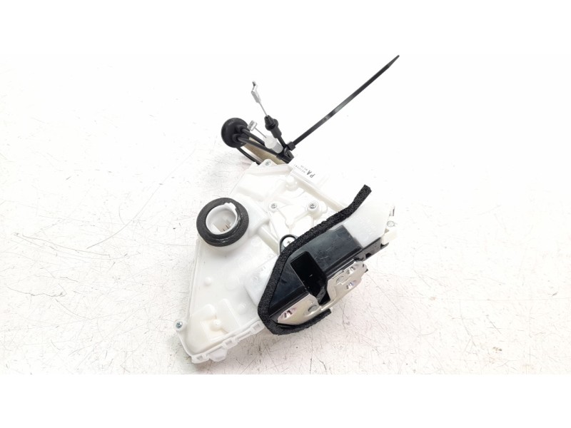 Recambio de cerradura puerta delantera izquierda para mazda 3 sedán (bp) referencia OEM IAM BCJH59310D  