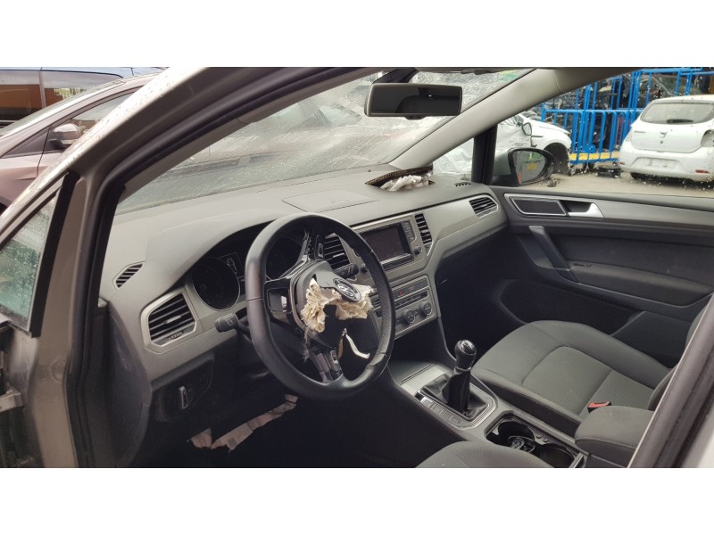 volkswagen golf vii sportsvan del año 2014