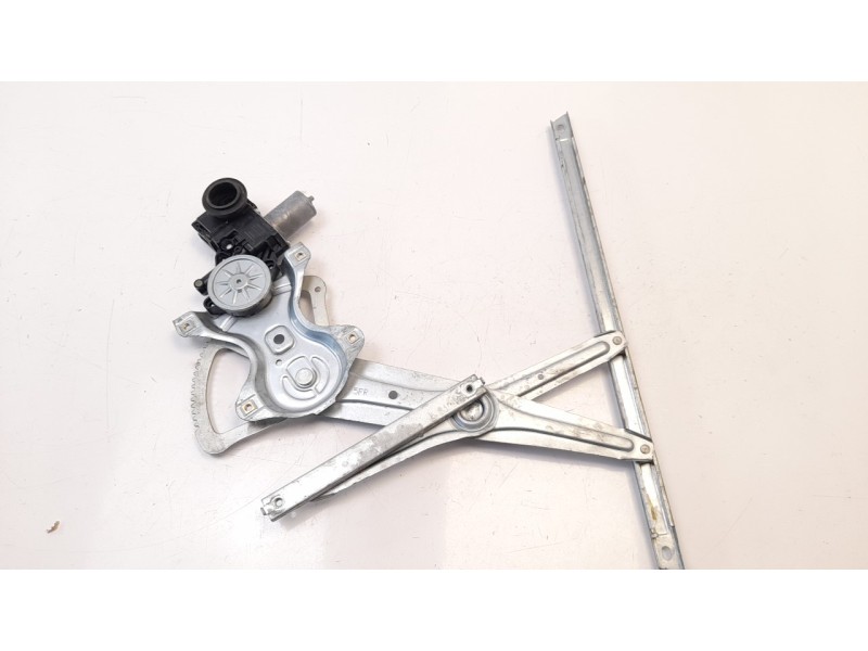 Recambio de elevalunas delantero derecho para toyota c-hr referencia OEM IAM 69810F4010  