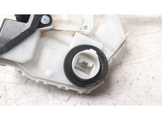 Recambio de cerradura puerta trasera derecha para mazda 3 sedán (bp) referencia OEM IAM BDMC72310B   2