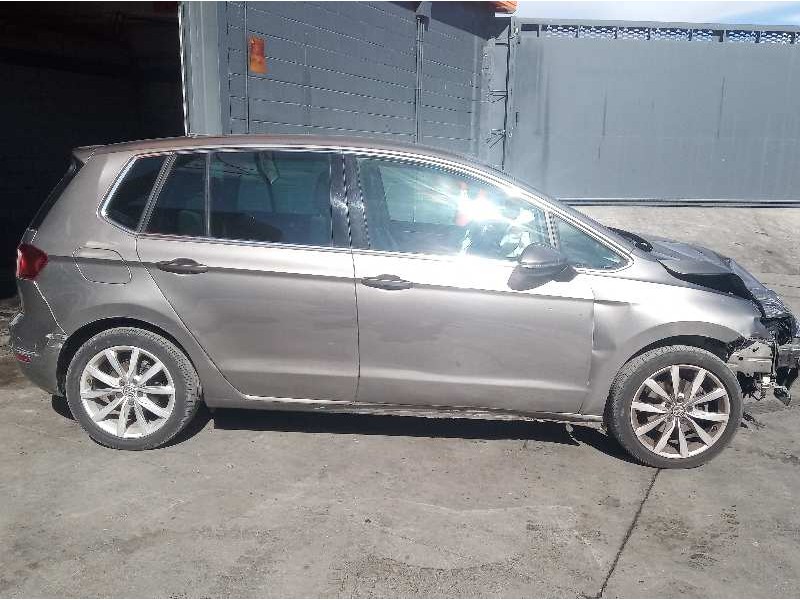 volkswagen golf vii sportsvan del año 2015