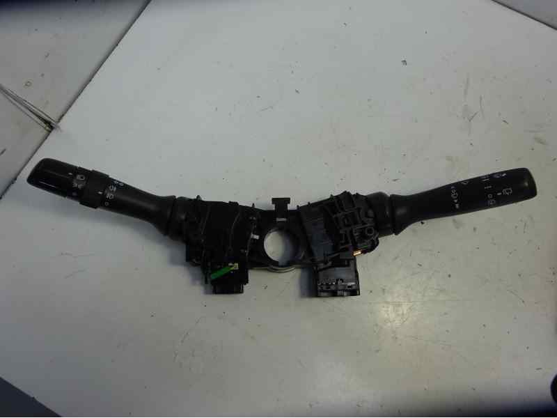 Recambio de mando multifuncion para toyota yaris active hybrid referencia OEM IAM 173832  