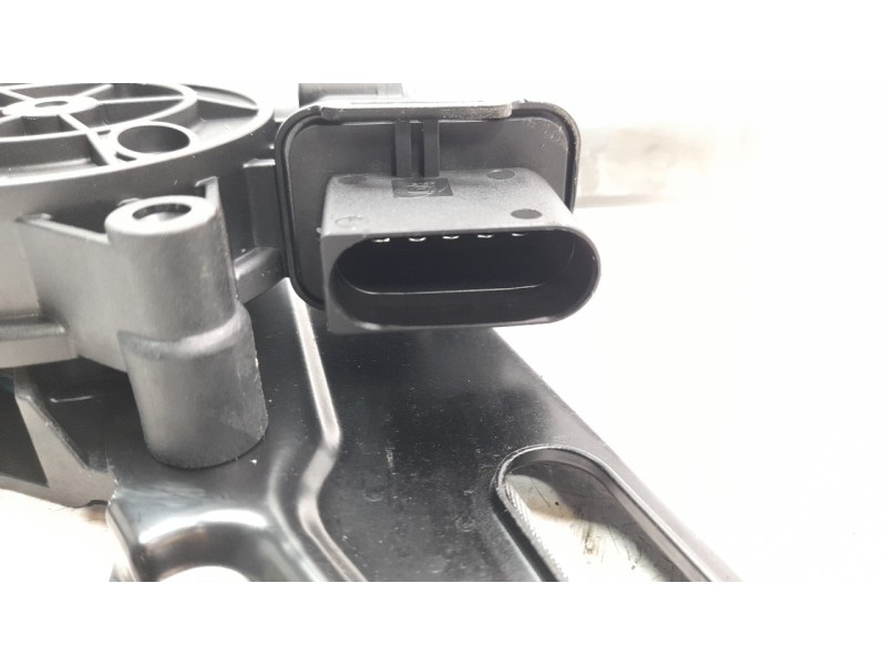 Recambio de elevalunas delantero izquierdo para bmw serie x1 (f48) sdrive18d referencia OEM IAM 51337434785  