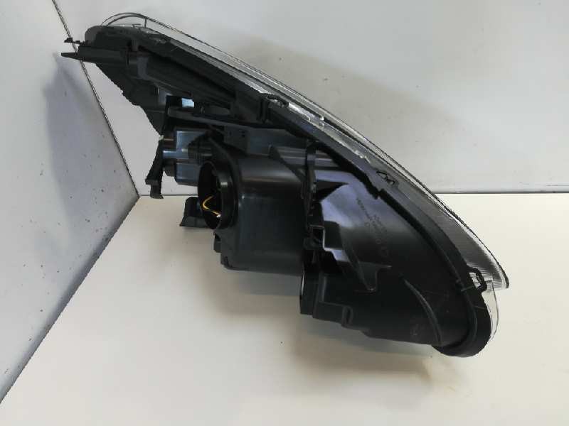 Recambio de faro izquierdo para renault clio iii referencia OEM IAM 7701072008 10119870006 RN3274944