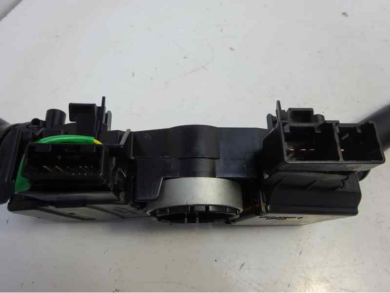 Recambio de mando multifuncion para toyota yaris active hybrid referencia OEM IAM 173832  
