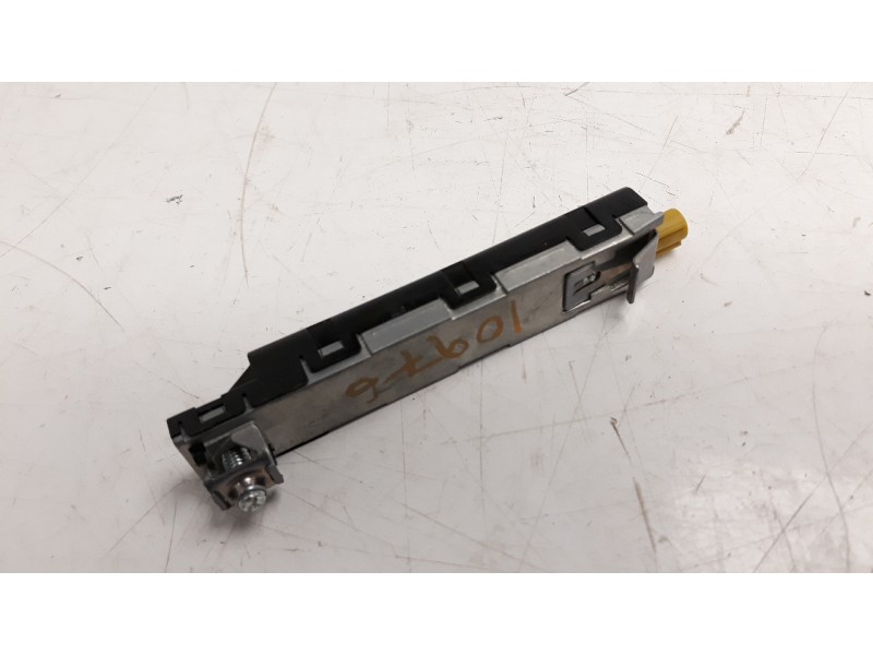 Recambio de antena para seat leon (5f1) 1.2 tsi referencia OEM IAM 5F4035225  