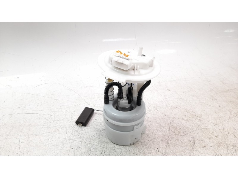 Recambio de bomba combustible para renault captur ii 1.0 tce referencia OEM IAM 172026041R  